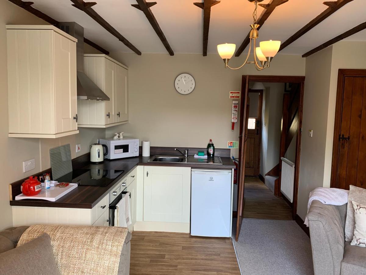Barlow Country Club - Mill Farm Cottages Dronfield Exterior foto